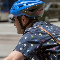 Zubehör Action-Spielzeug Lumos Kickstart Fahrradhelm (refreshed) Cobalt Blue -Action-Spielzeug Verkaufsladen 2d421b4e 6406 4136 abeb 60531a73f955 600x600