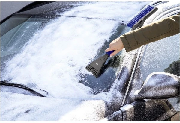 Zubehör Action-Spielzeug Hama Eiskratzer Mit Besen Blau/schwarz 3 Zubehör Action-Spielzeug Hama Eiskratzer Mit Besen Blau/schwarz – Bild 3